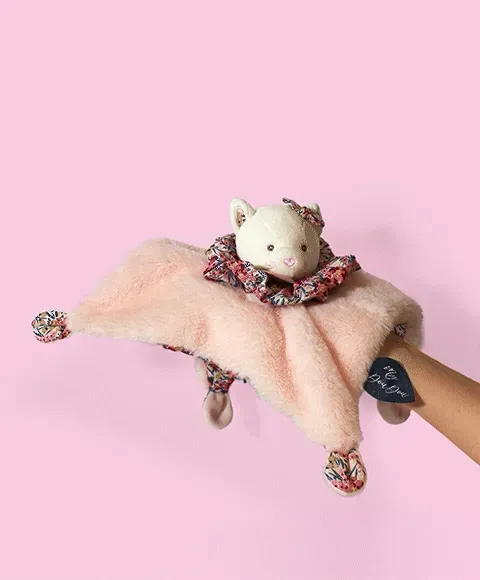 Product Doudou Chat Rose Cocon Balle D Eveil 3 En 1 Image
